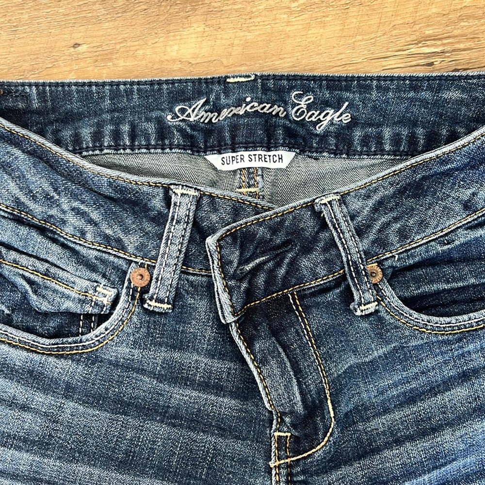 American Eagle women’s size 4 super stretch skinny jeans